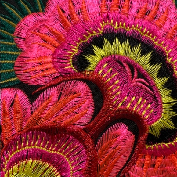 FINAL SALE Sam Well Boho Floral Embroidered Colorful Wristlet One Size - Picture 2 of 8